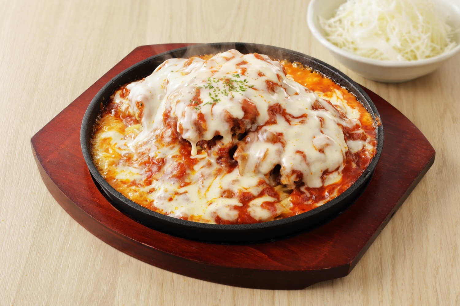 とろ〜りチーズカツスパ